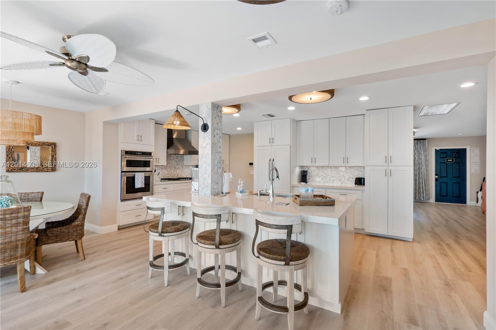 HOLLYWOOD LAKES SECTION - Residential Lease