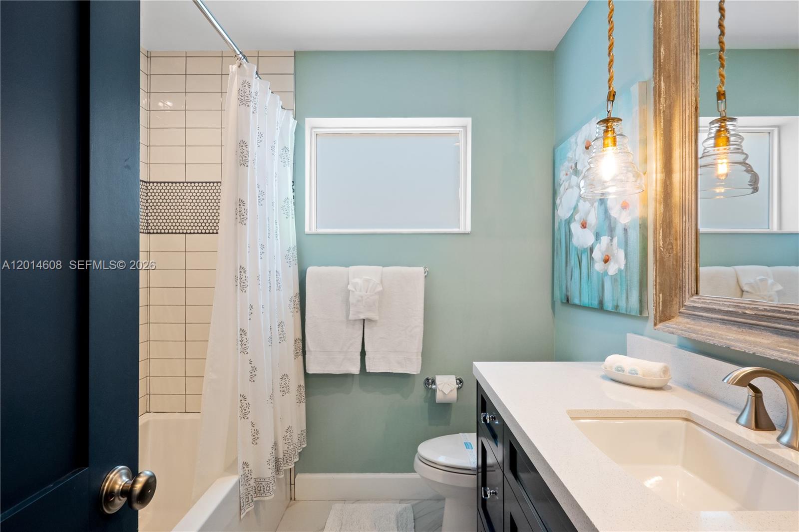HOLLYWOOD LAKES SECTION - Residential Lease