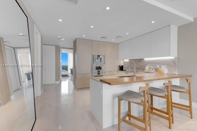 15701 Collins Ave 3203