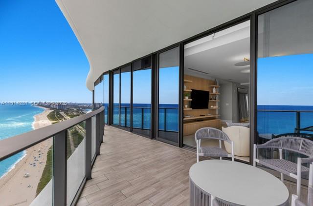 The Ritz Carlton Residence - Residential