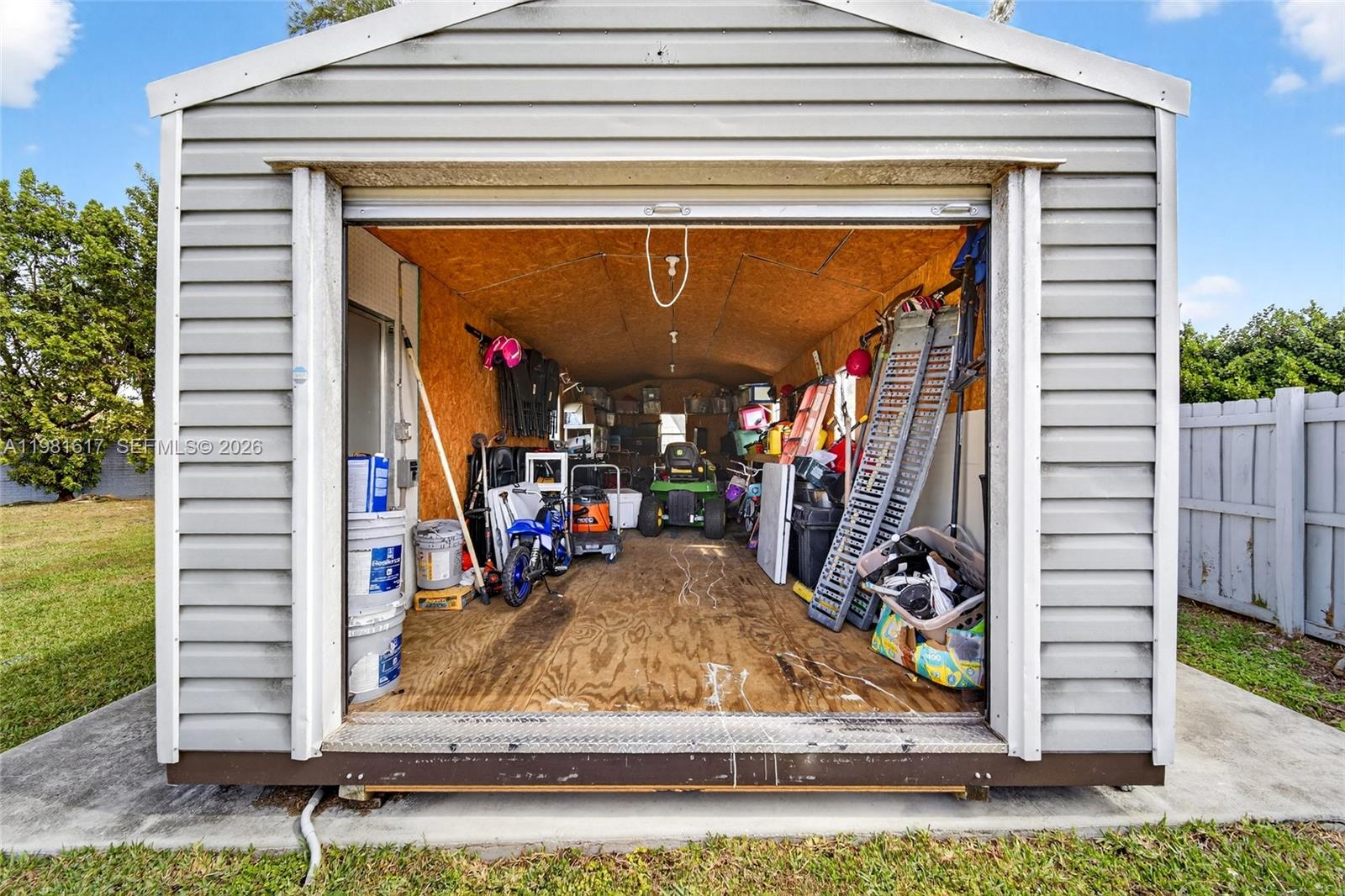 PINE MEADOWS ESTATES - Residential