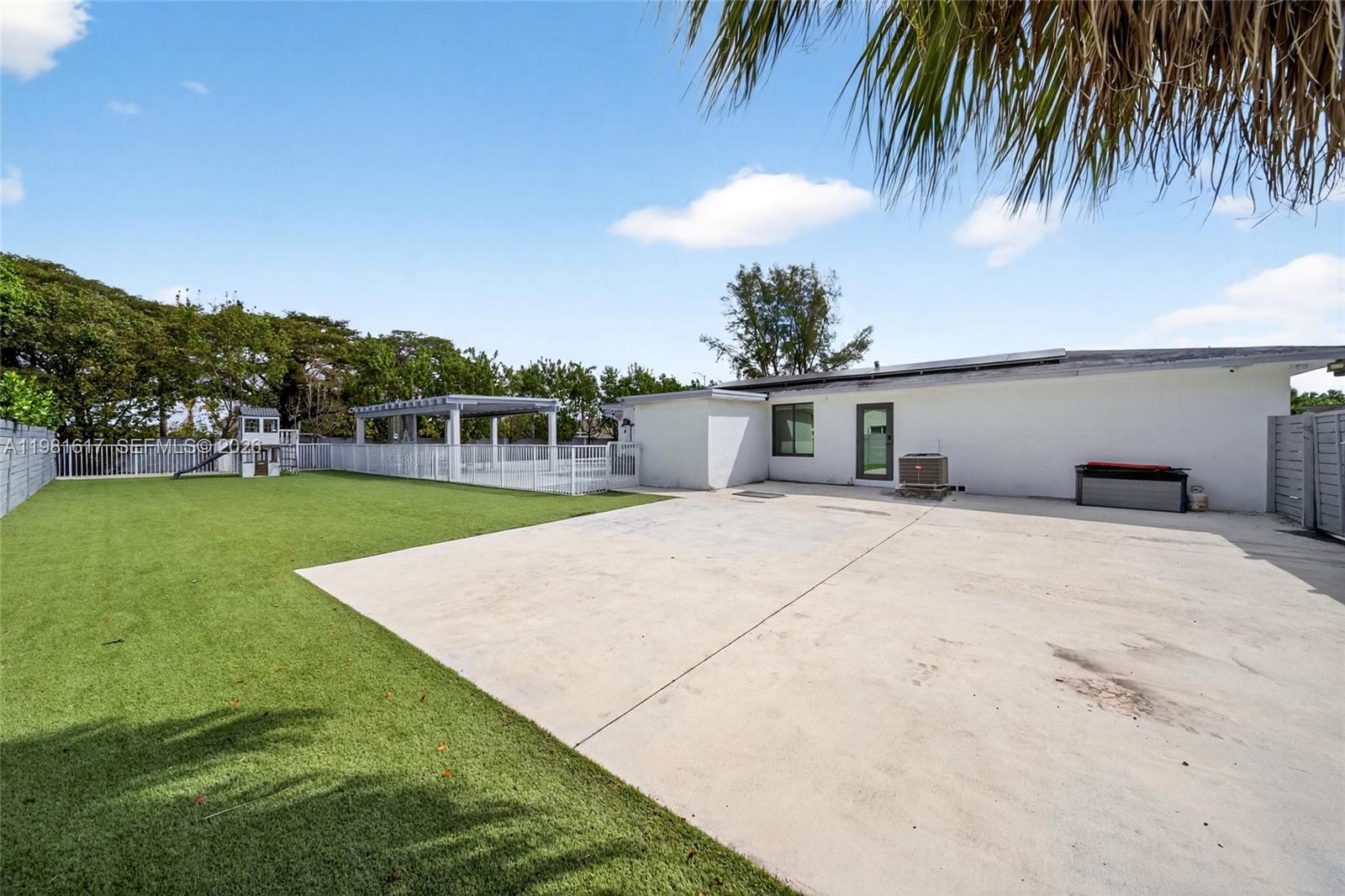 PINE MEADOWS ESTATES - Residential