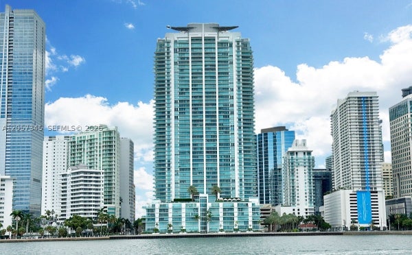 1331 BRICKELL BAY DR APT 2801, MIAMI, FL 33131 - Image 5919df4bf1b9d9eed4e2b9413abbd50f/2386408784