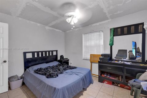 Tiny photo for 13630 NW 5th Ave, North Miami, FL 33168 (MLS # A12006462)