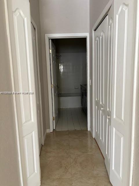 SHOMA COURTYARDS II AT RO - Residential Lease