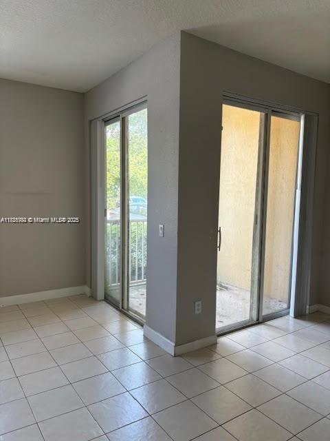 SHOMA COURTYARDS II AT RO - Residential Lease