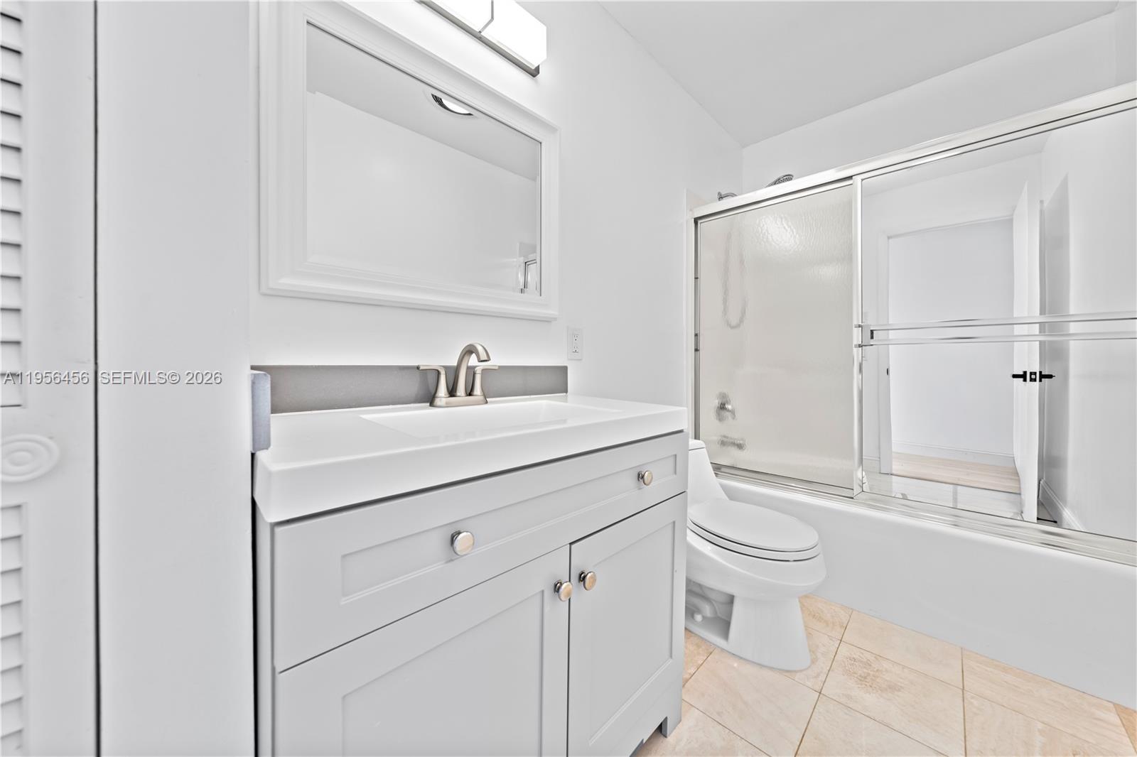 VENICE RESUB OF BLKS 5 & - Residential