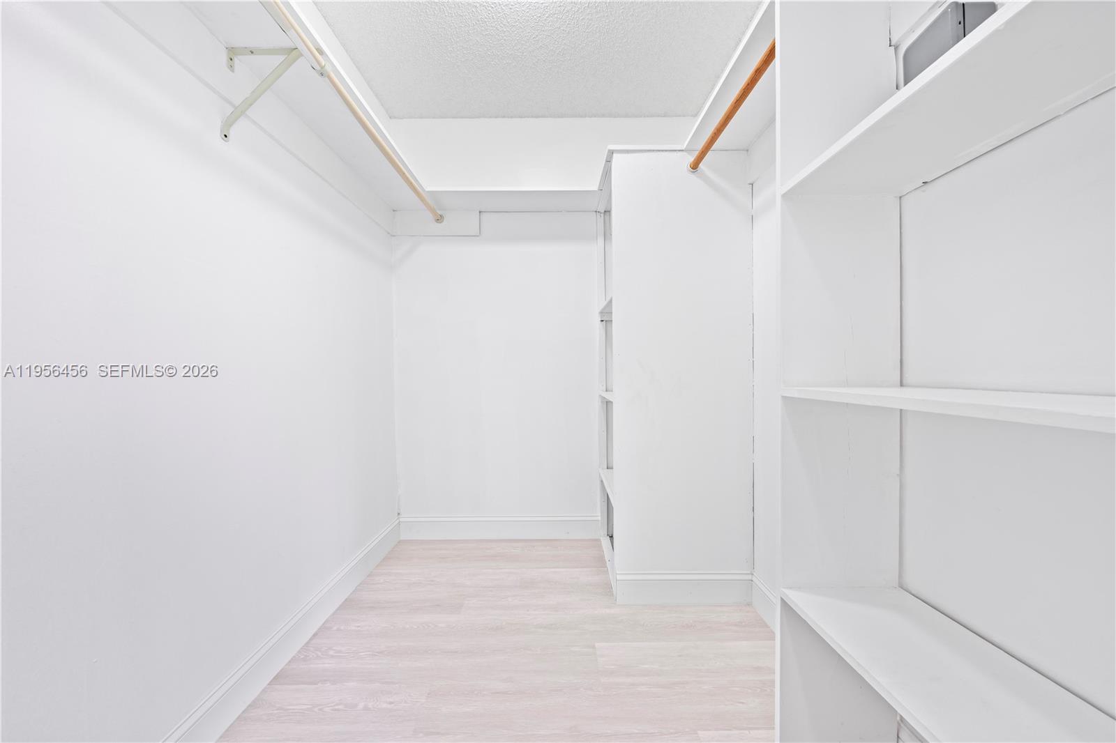 VENICE RESUB OF BLKS 5 & - Residential