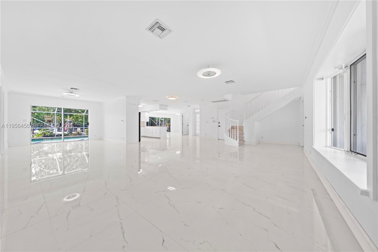 VENICE RESUB OF BLKS 5 & - Residential