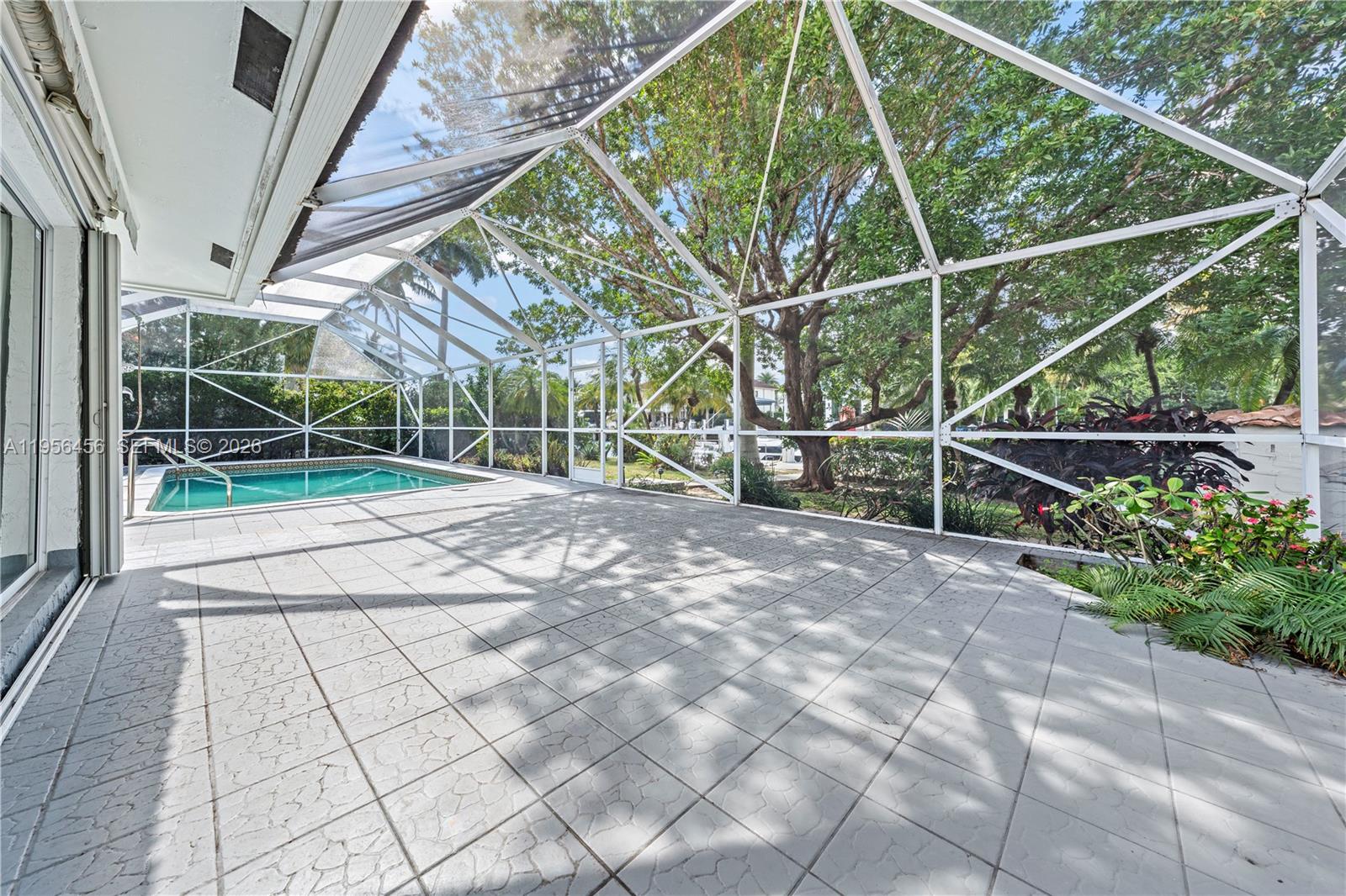 VENICE RESUB OF BLKS 5 & - Residential