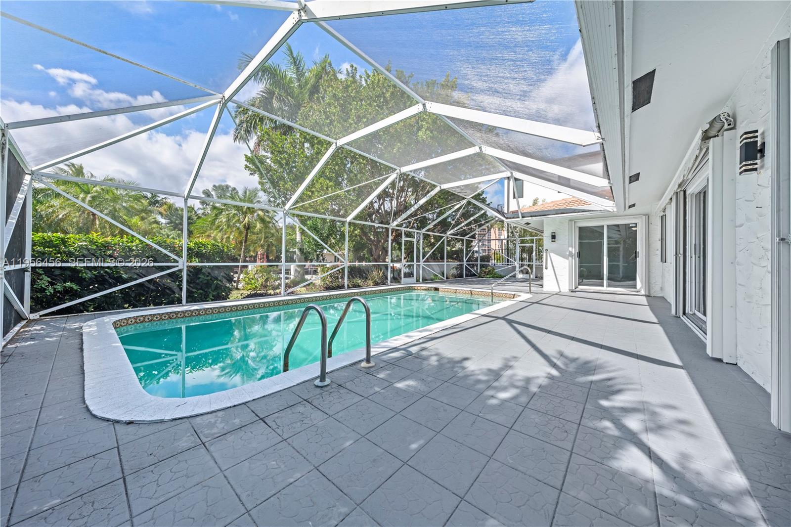 VENICE RESUB OF BLKS 5 & - Residential