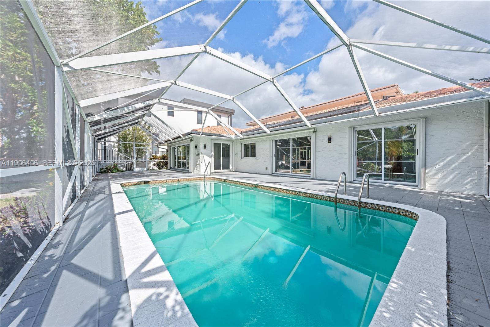 VENICE RESUB OF BLKS 5 & - Residential