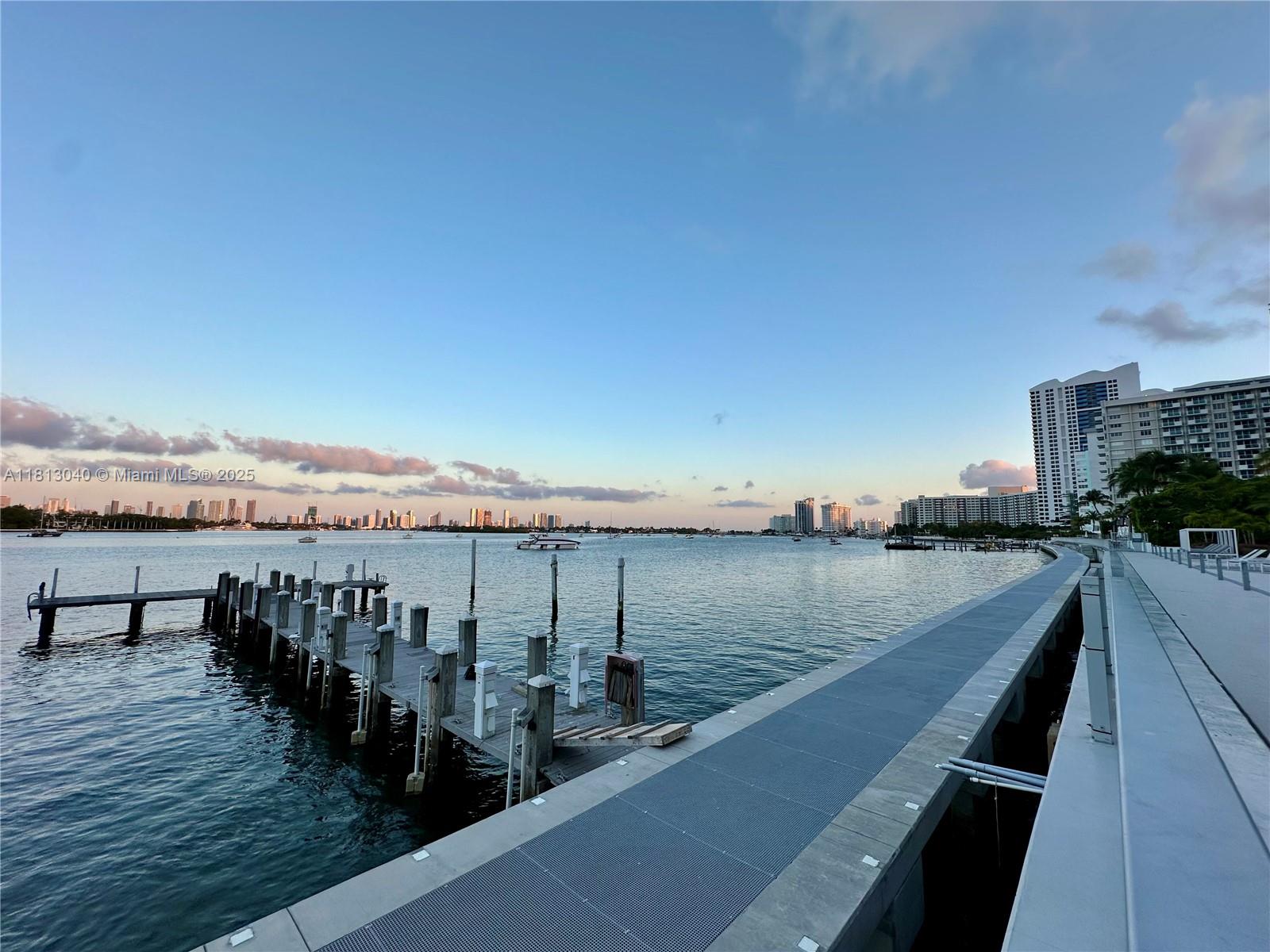 MIRADOR 1000 CONDO - Residential