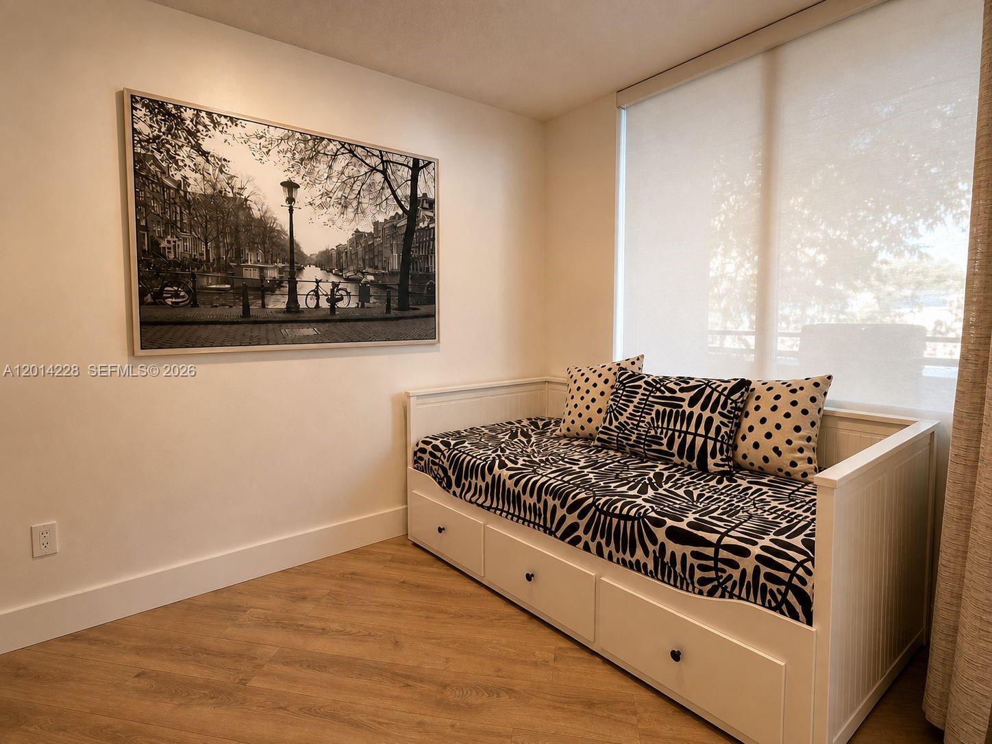 SPINNAKER BAY CONDO - Residential