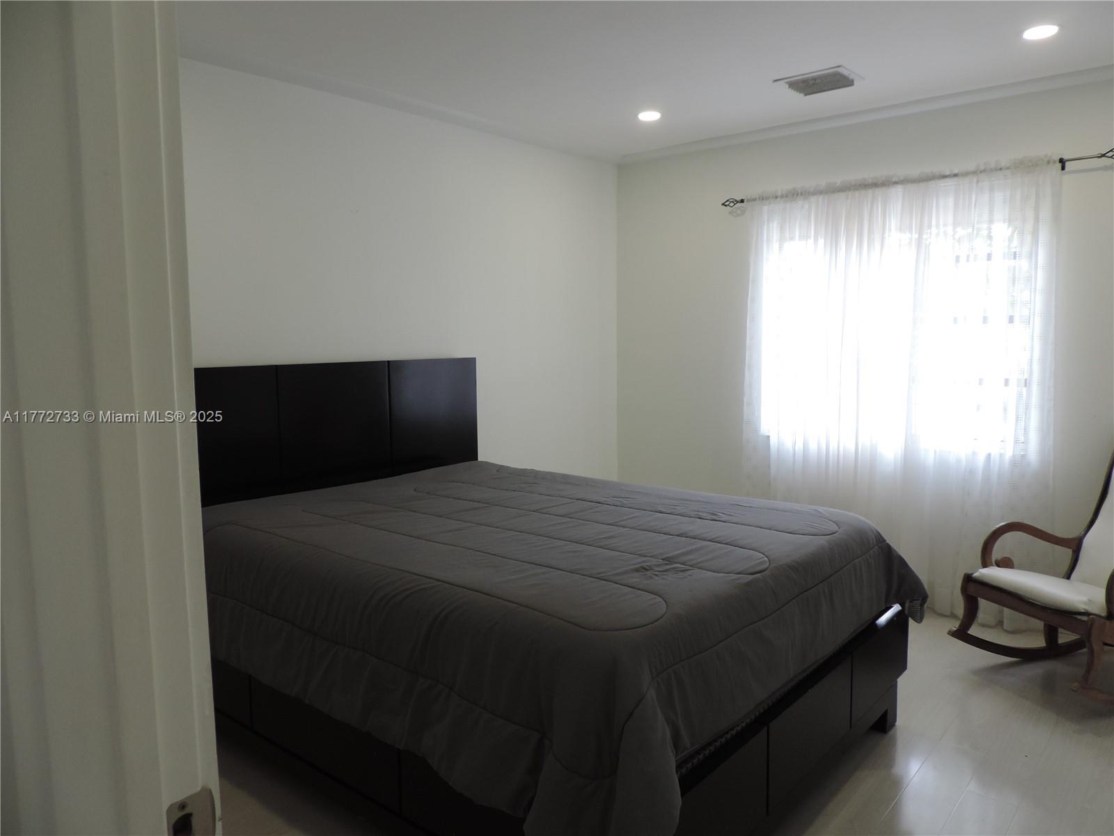 MCKEEVER TERR NO 2 - Residential