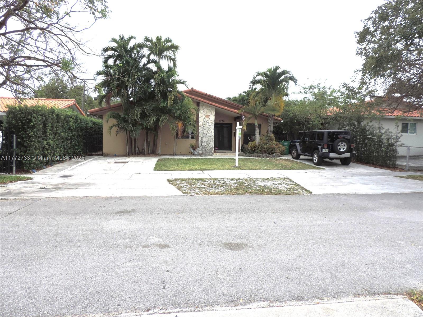 Property for Sale at 6230 Sw 38th St, Miami, Broward County, Florida - Bedrooms: 4 
Bathrooms: 3  - $1,300,000