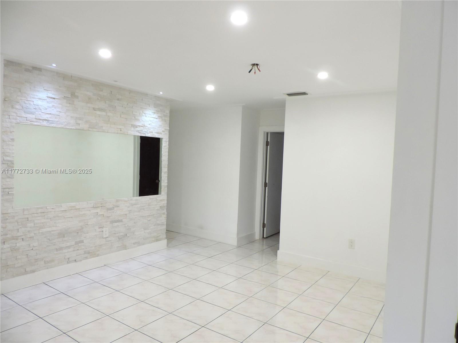 MCKEEVER TERR NO 2 - Residential