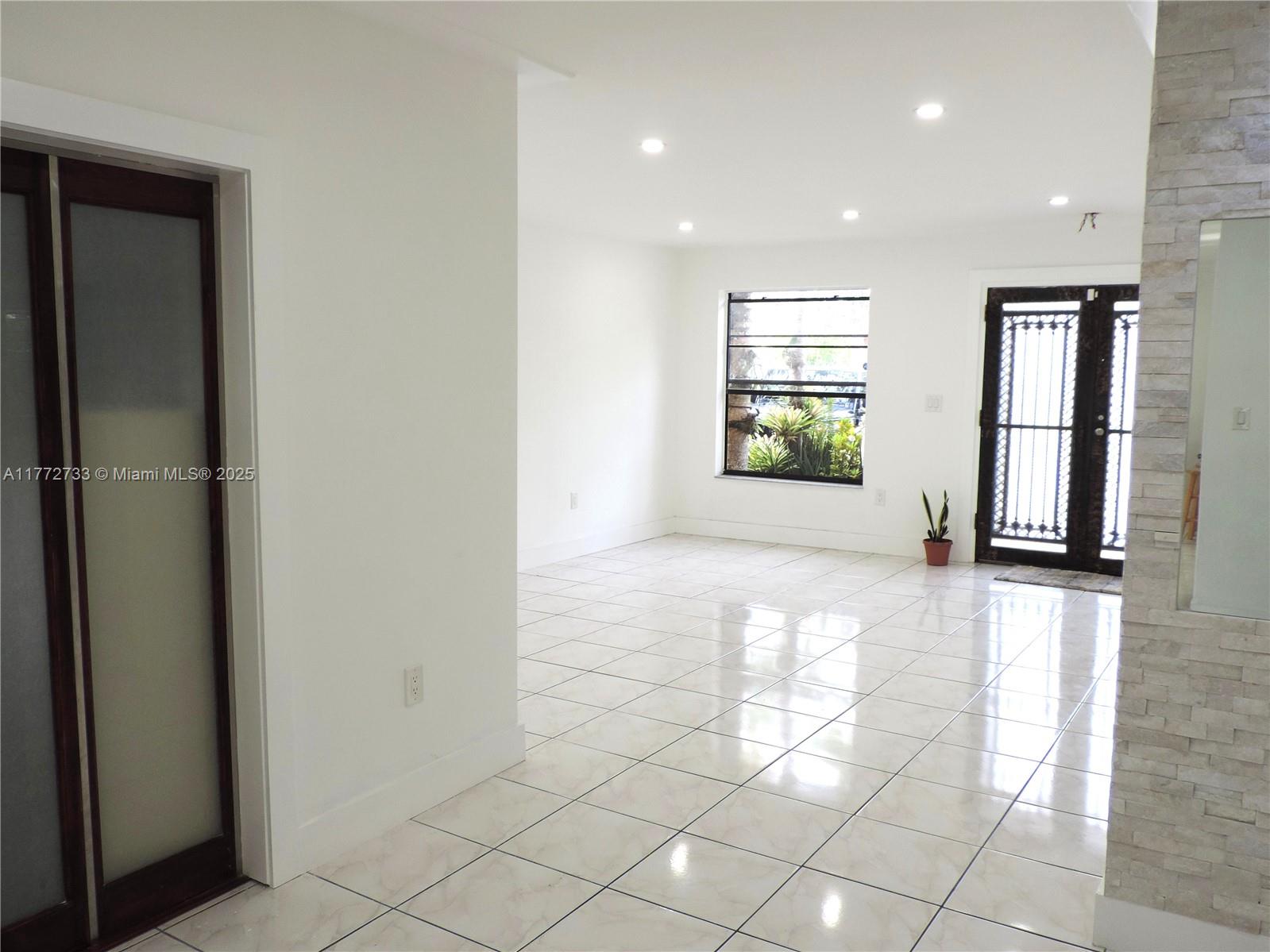 MCKEEVER TERR NO 2 - Residential