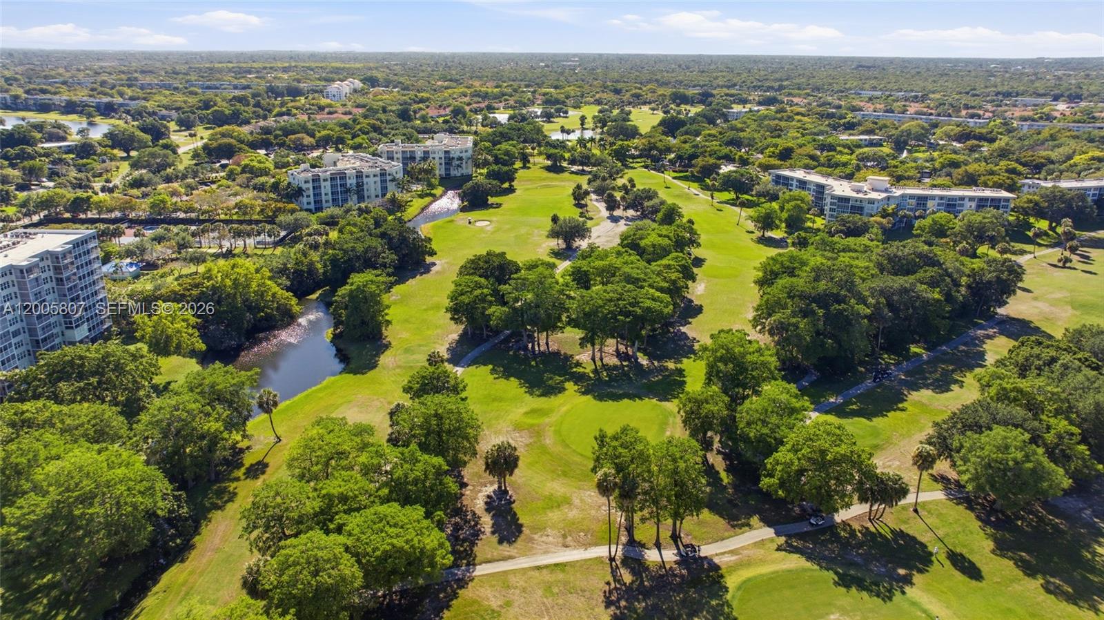 NO 105 PALM-AIRE COUNTRY - Residential