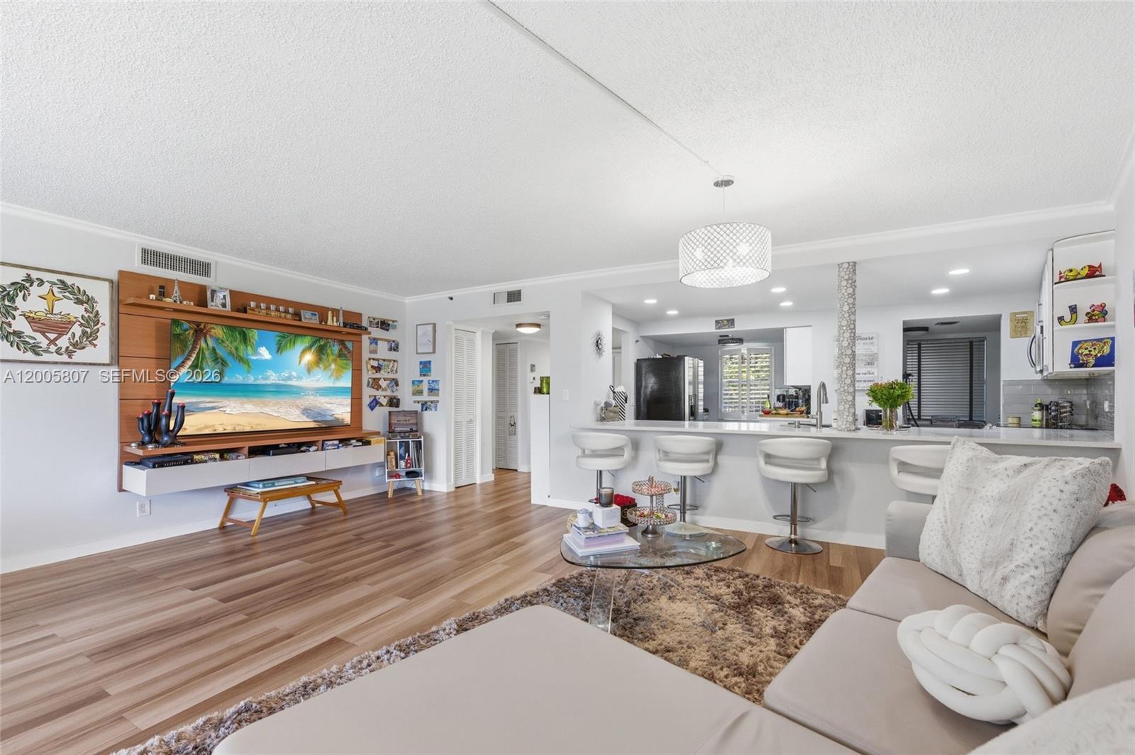 NO 105 PALM-AIRE COUNTRY - Residential