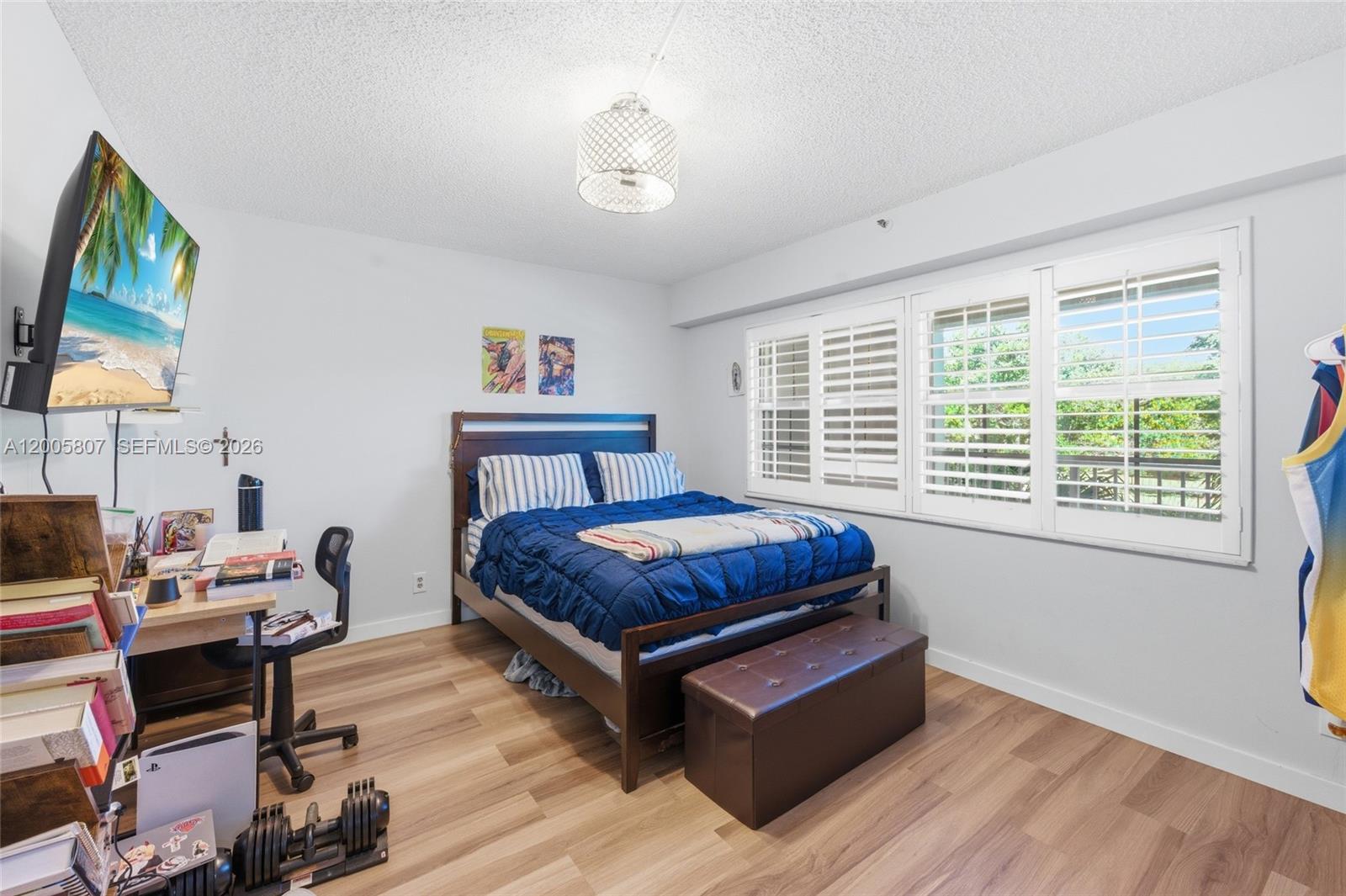 NO 105 PALM-AIRE COUNTRY - Residential