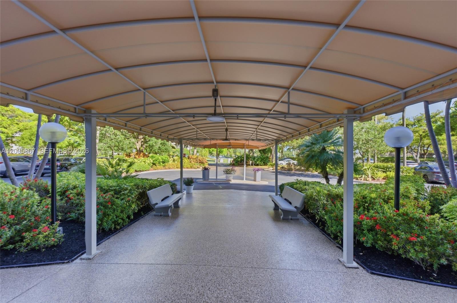 NO 105 PALM-AIRE COUNTRY - Residential