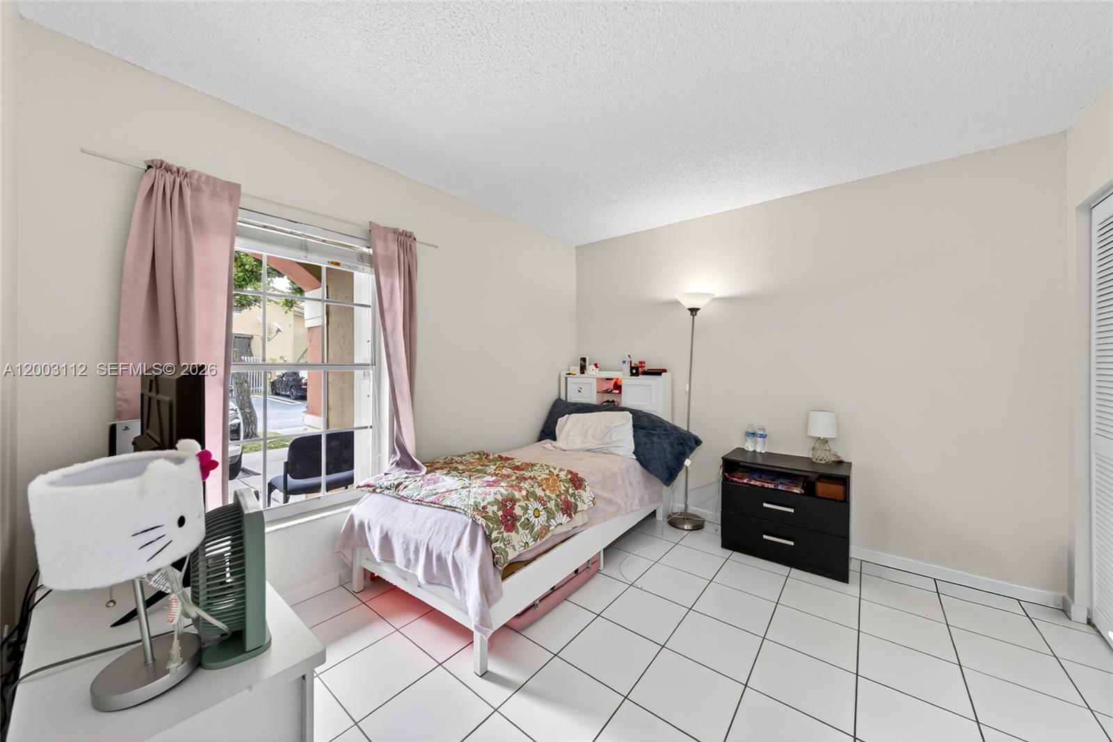 VISTA ALEGRE TOWNHOMES VI - Residential