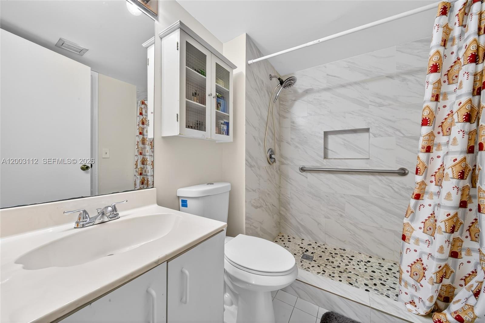 VISTA ALEGRE TOWNHOMES VI - Residential