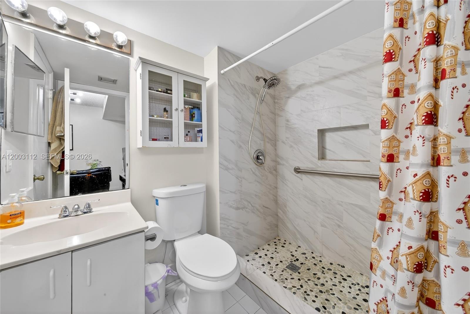 VISTA ALEGRE TOWNHOMES VI - Residential