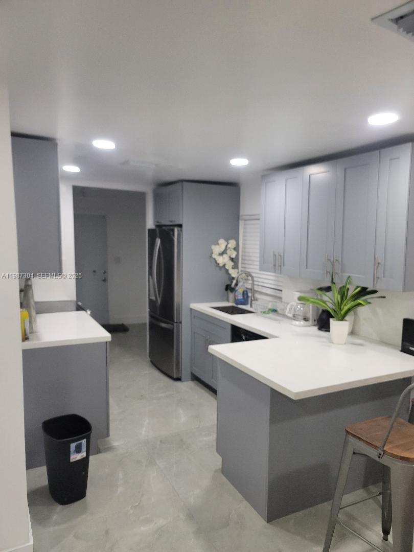 1ST ADDN TO PINEWOOD PARK - Residential Lease