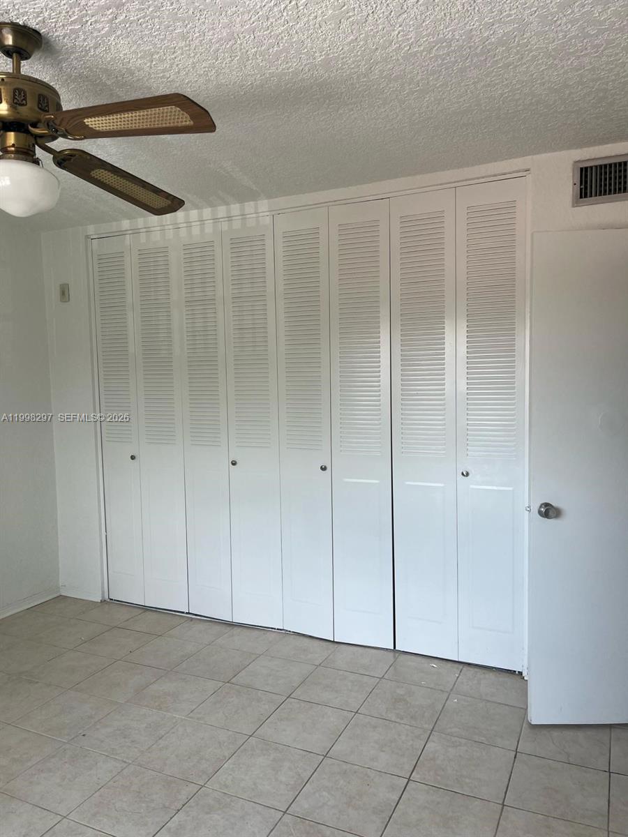 CYPRESS GARDENS CONDOMINI - Residential Lease