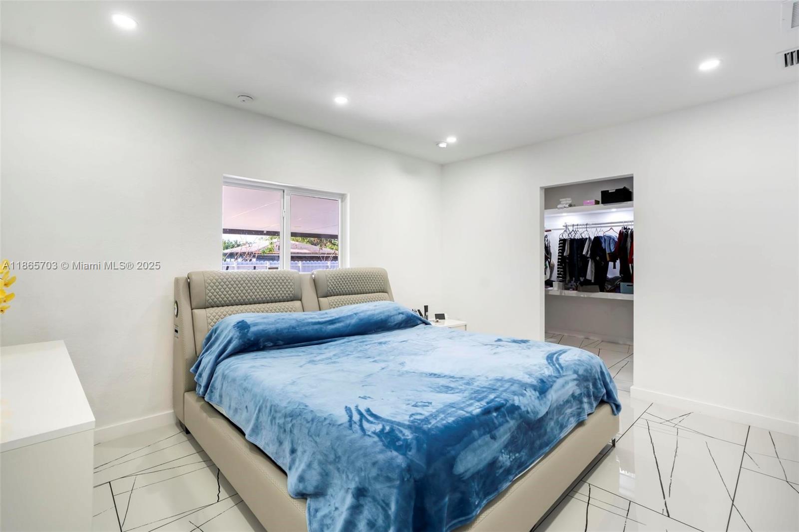 HIGH RIDGE PARK - Residential