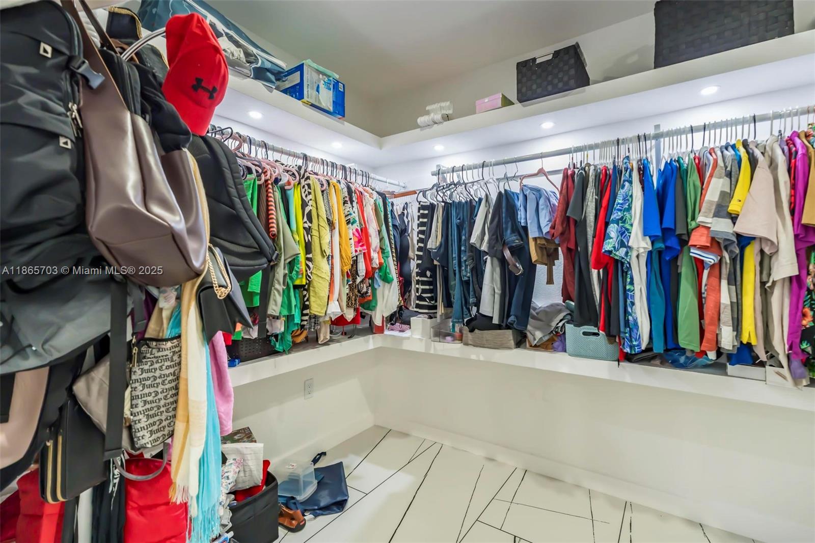 HIGH RIDGE PARK - Residential