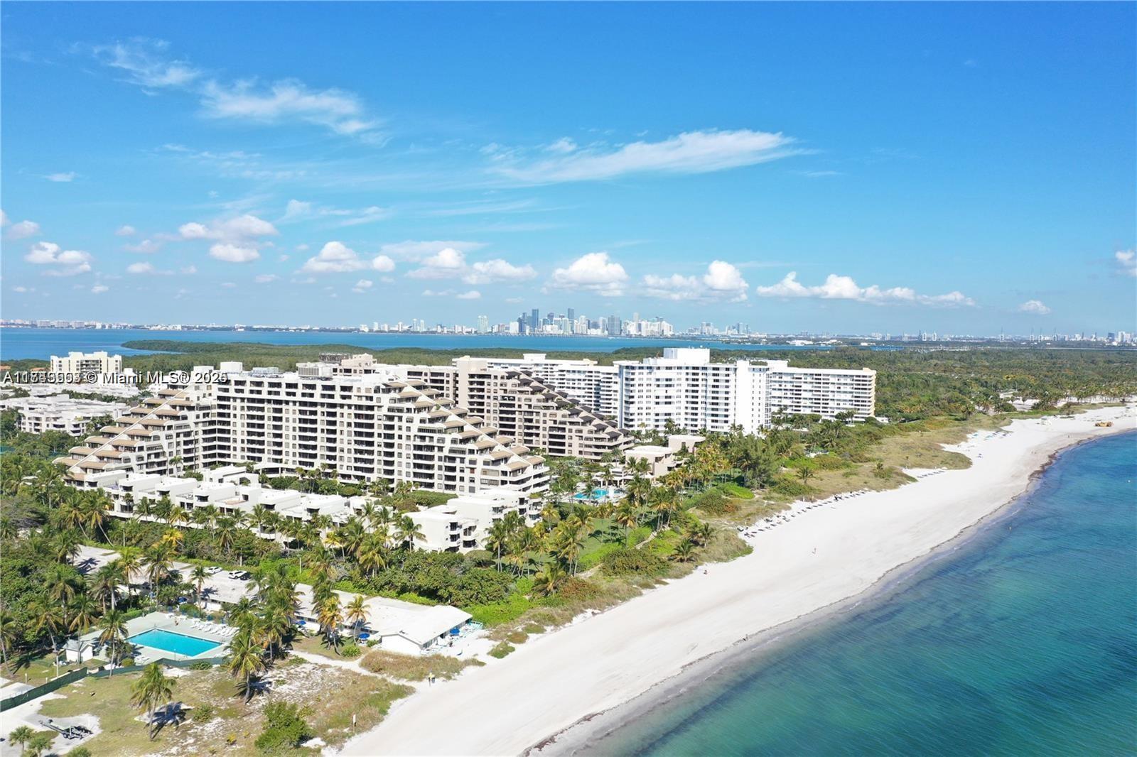 Rental Property at 251 Crandon Blvd 1026, Key Biscayne, Miami-Dade County, Florida - Bedrooms: 2 
Bathrooms: 2  - $5,900 MO.