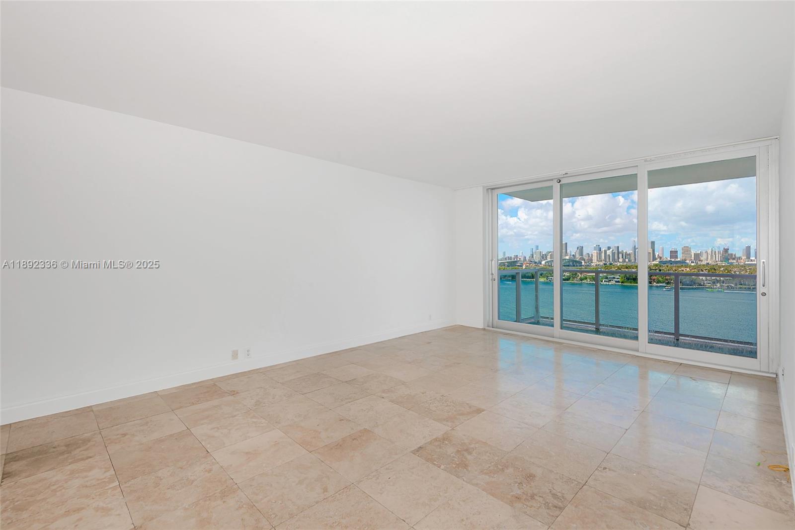 MIRADOR 1000 CONDO - Residential