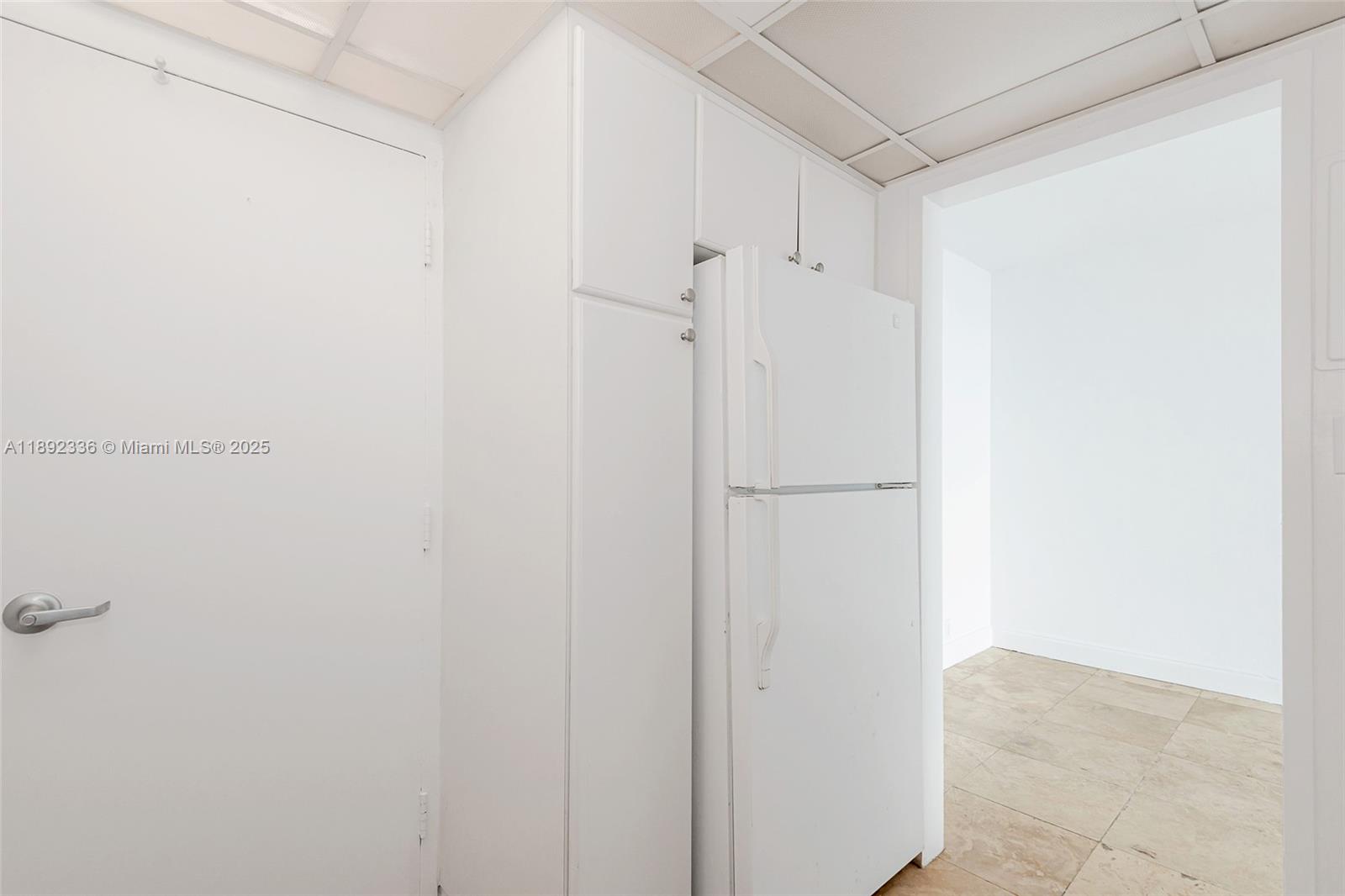 MIRADOR 1000 CONDO - Residential