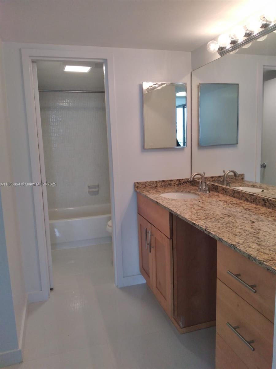 BONAVIDA CONDO - Residential Lease