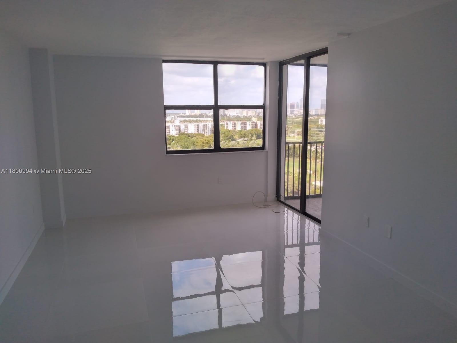BONAVIDA CONDO - Residential Lease
