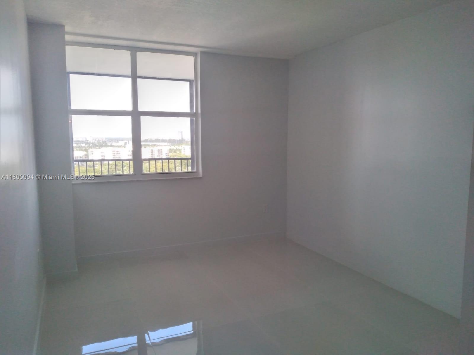 BONAVIDA CONDO - Residential Lease