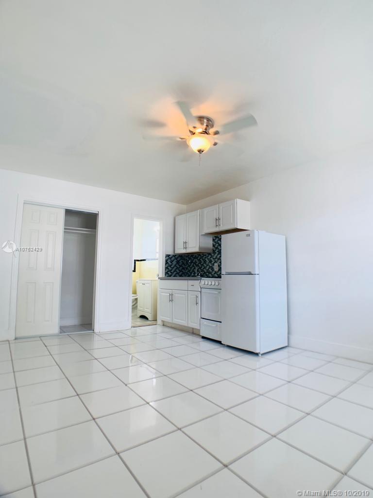 Hollywood Little Ranches - Residential Lease