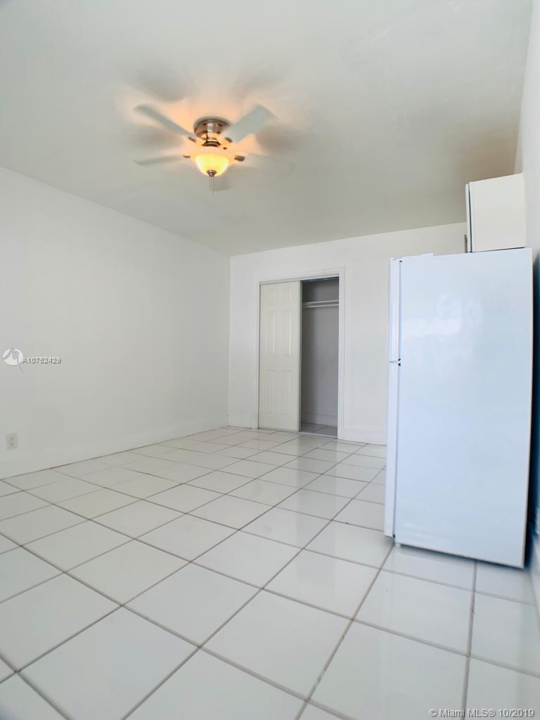 Hollywood Little Ranches - Residential Lease