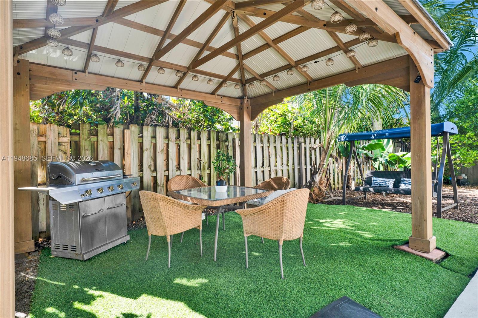 HIGHLANDS AT KENDALL - Residential