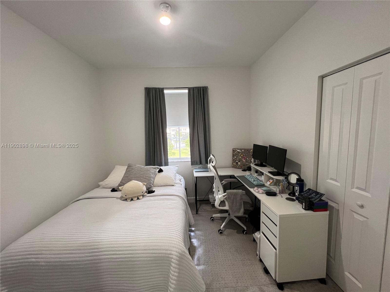 GOLF PARK SEC 1 - Residential Lease