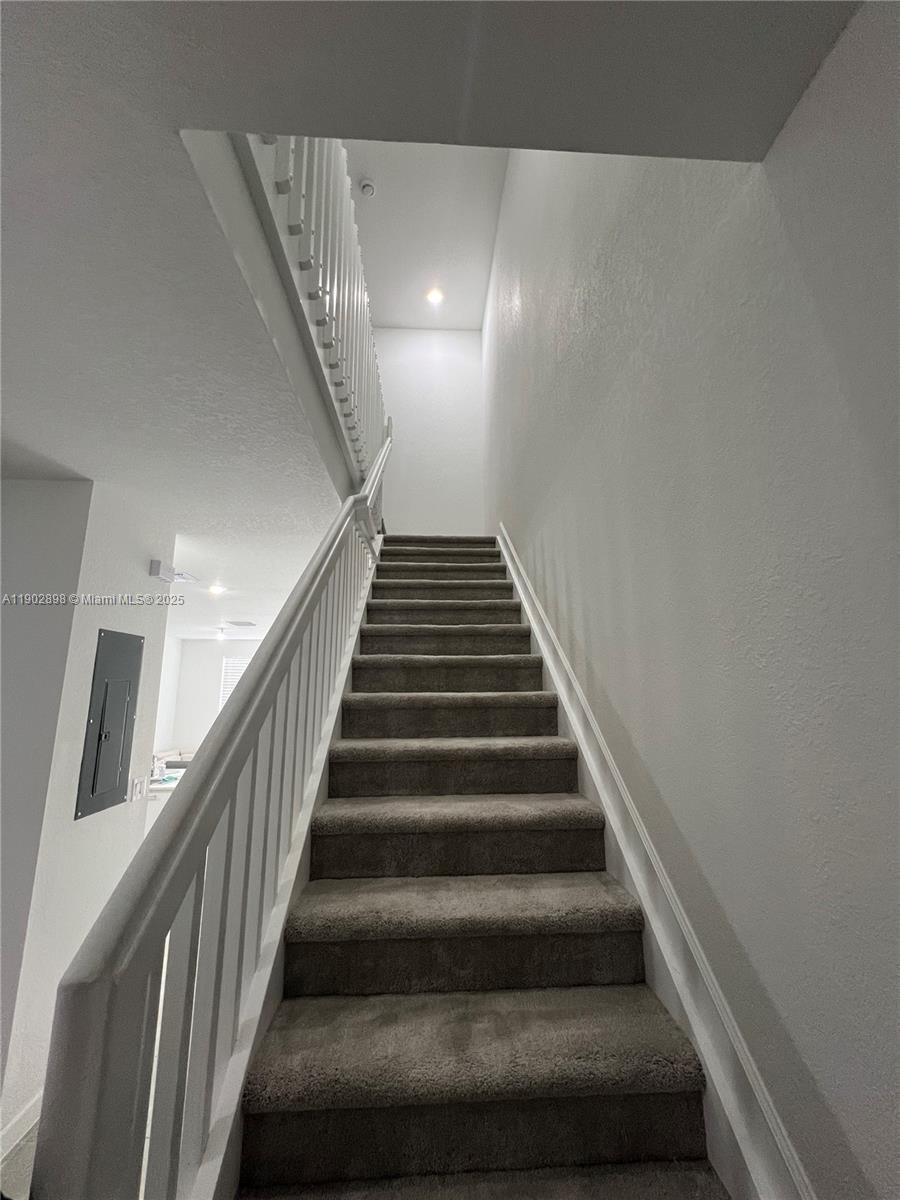 GOLF PARK SEC 1 - Residential Lease