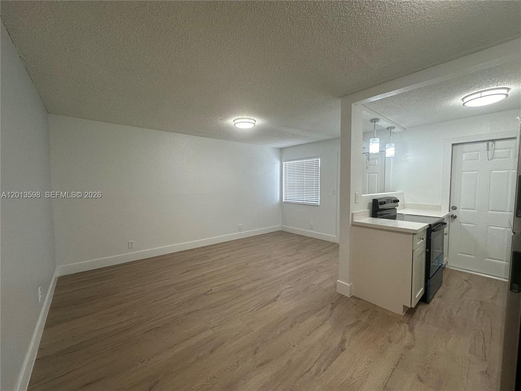 Photo of 2325 Arthur St #5, Hollywood, FL 33020 (MLS # A12013598)