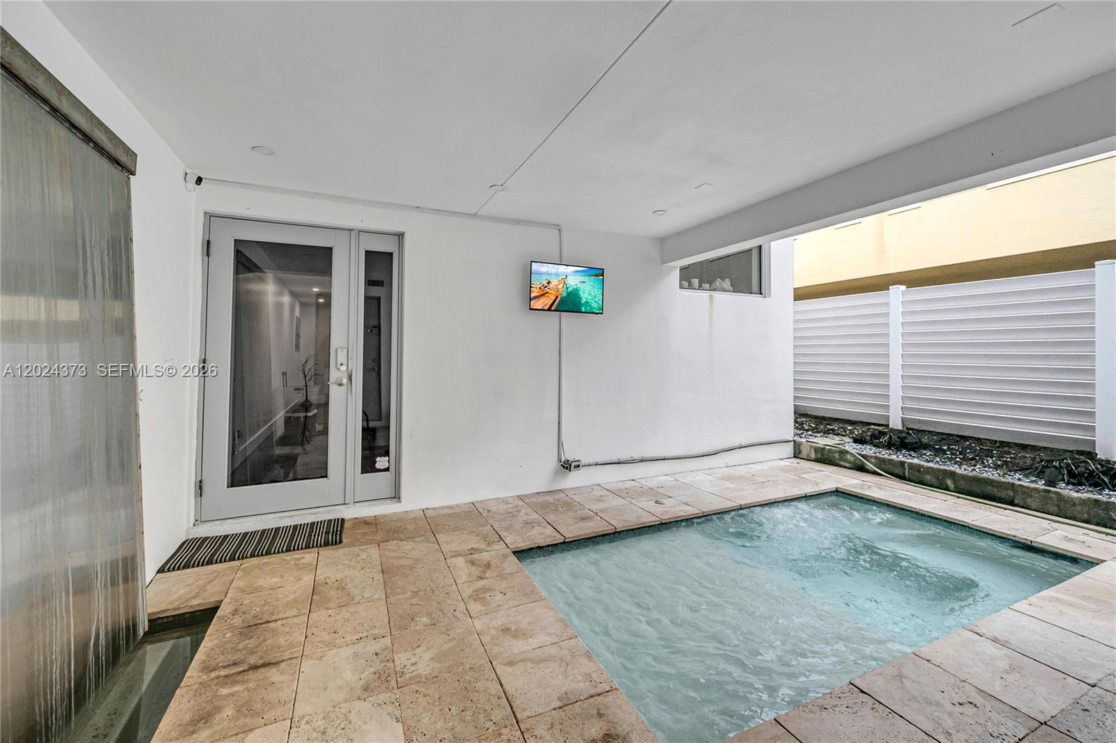 LAS OLAS PARK CORR PLAT - Residential Lease