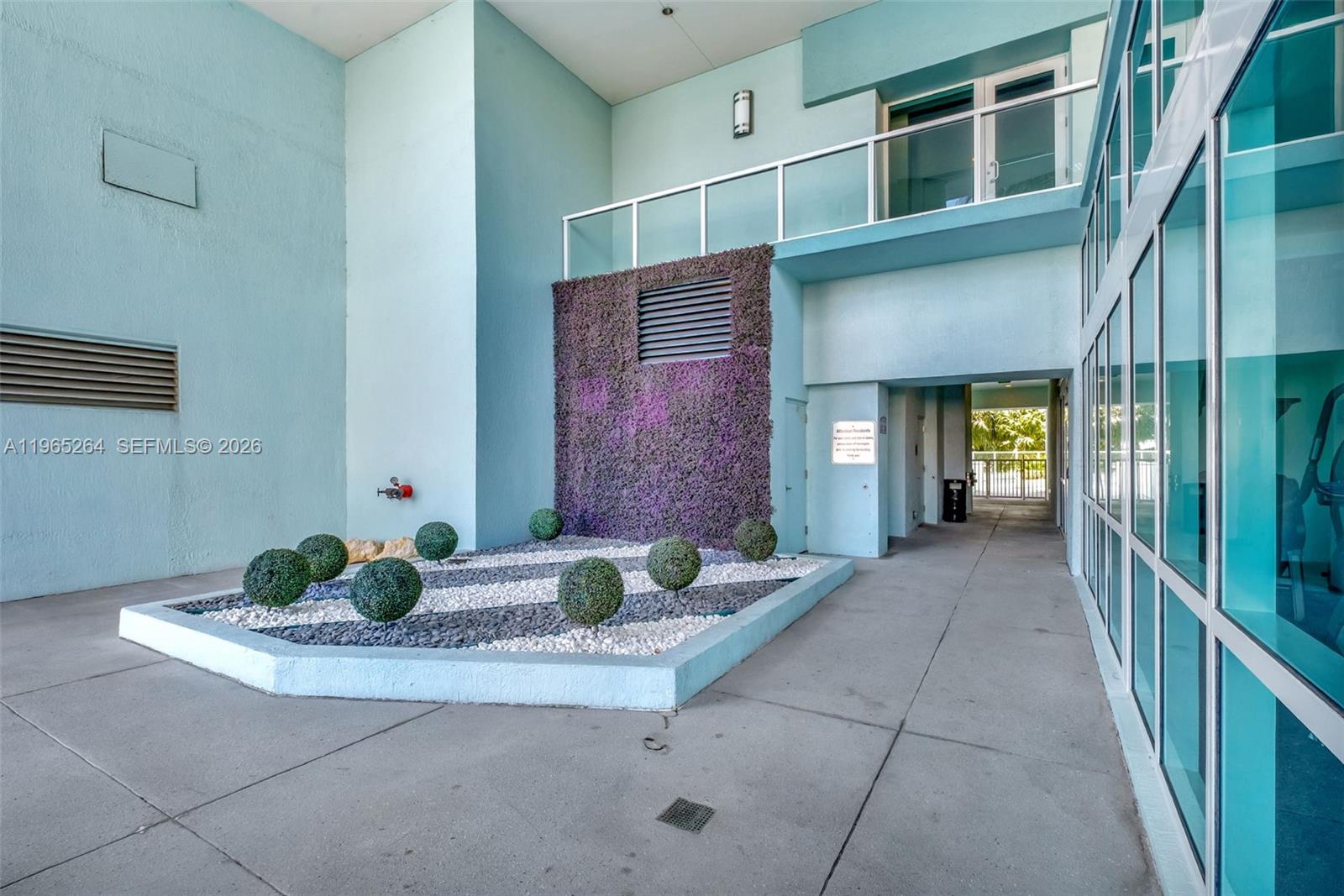 QUANTUM ON THE BAY CONDO - Residential