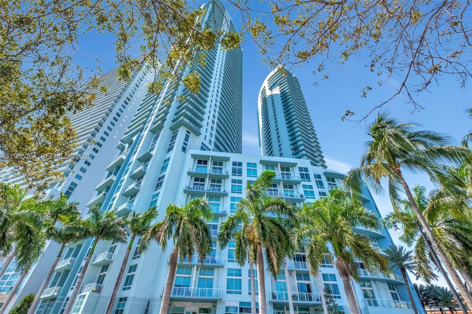 QUANTUM ON THE BAY CONDO - Residential