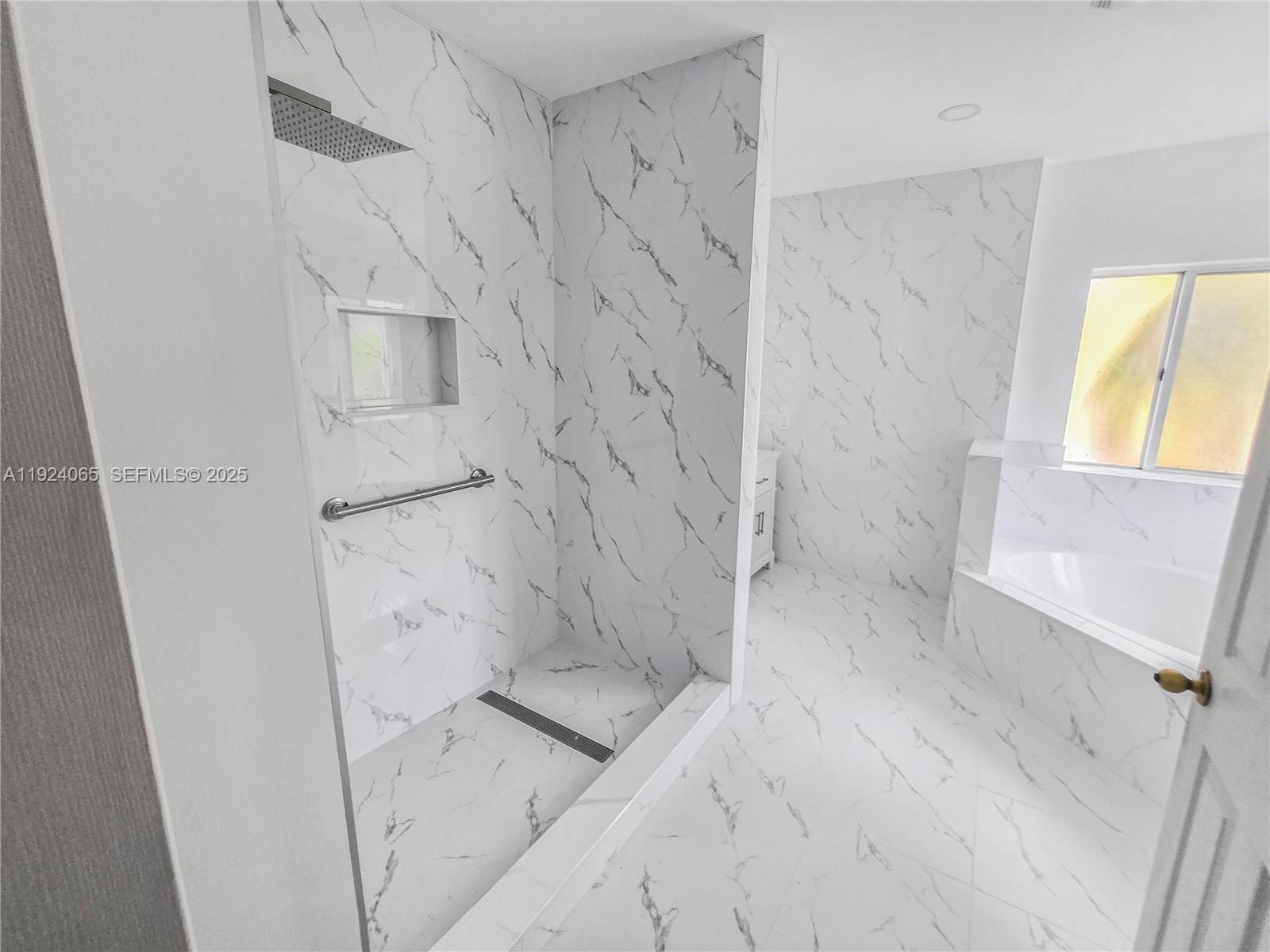 MILON VENTURE - Residential