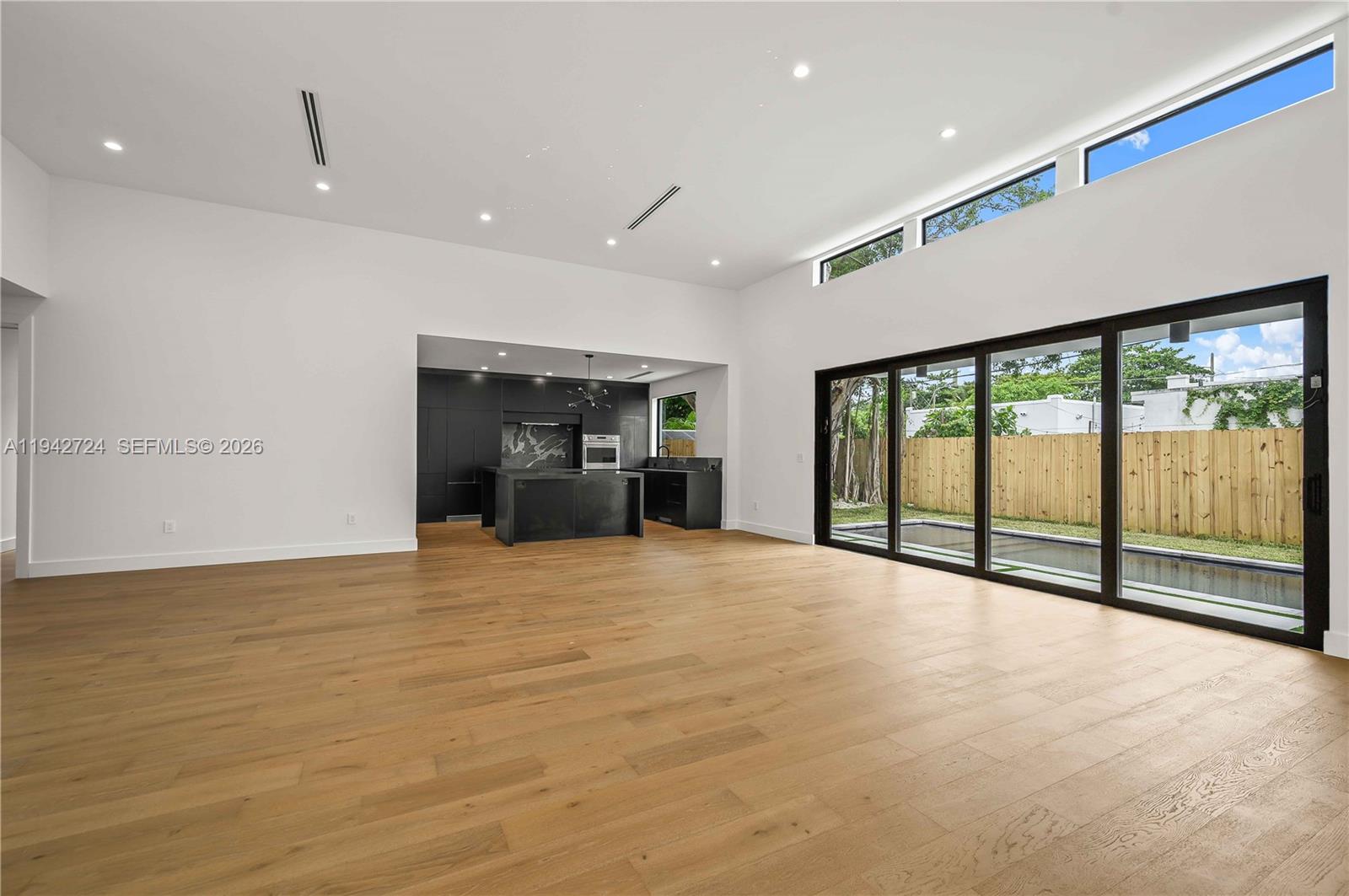 BAY VISTA PARK - Residential